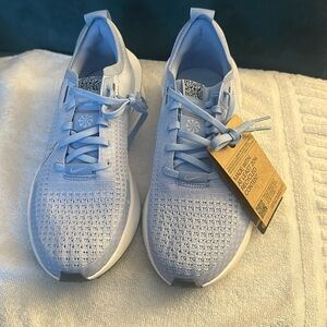 Women’s Nike Interact Run, NWT size 9.5, pale blue